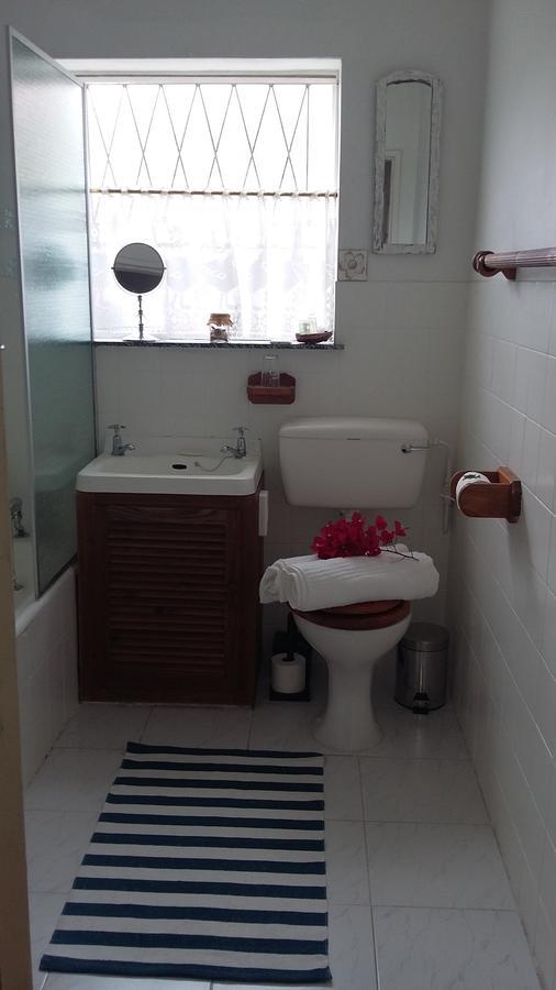 Forword'S River Lodge East London Bagian luar foto