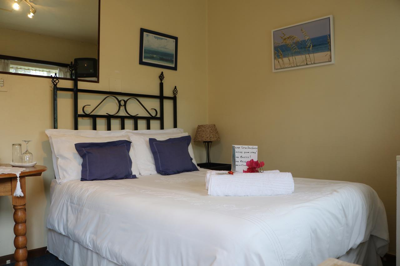 Forword'S River Lodge East London Bagian luar foto