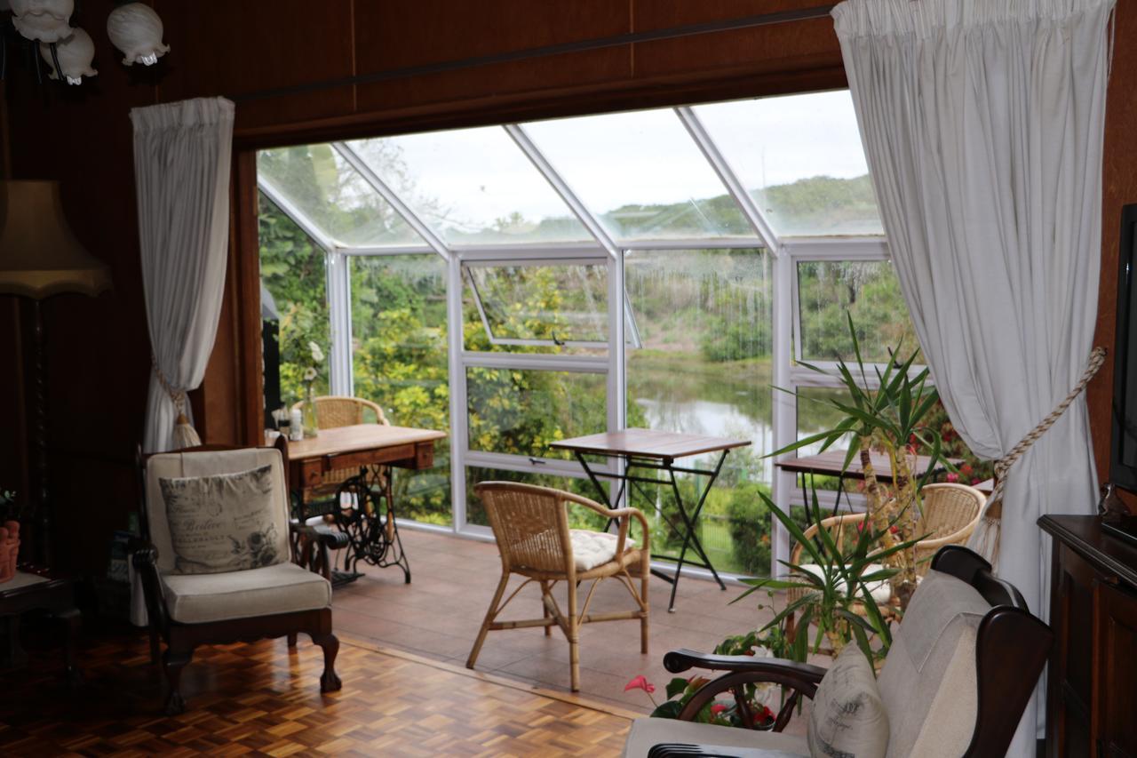 Forword'S River Lodge East London Bagian luar foto