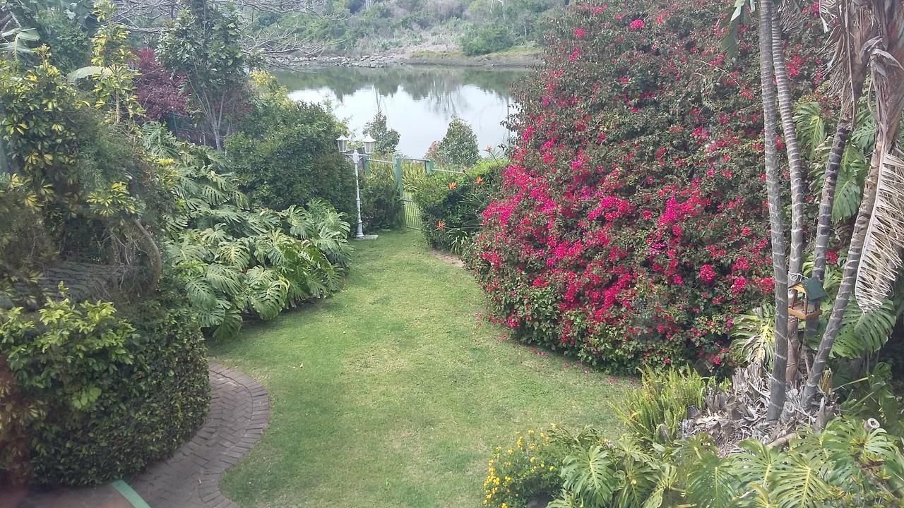 Forword'S River Lodge East London Bagian luar foto