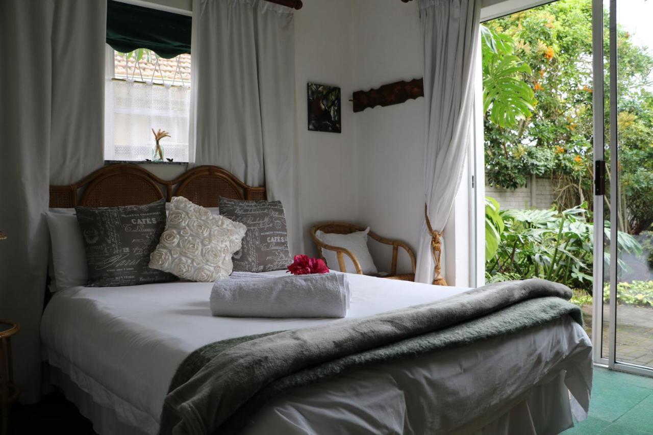 Forword'S River Lodge East London Bagian luar foto